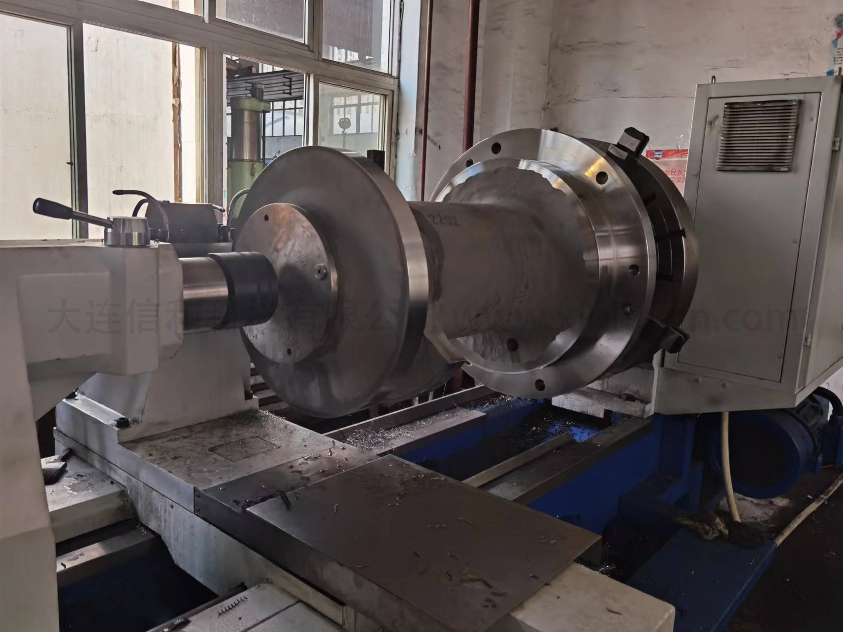 輔軸托架 ASTM A27 級別70-40 φ1000*1800 同軸度0.05